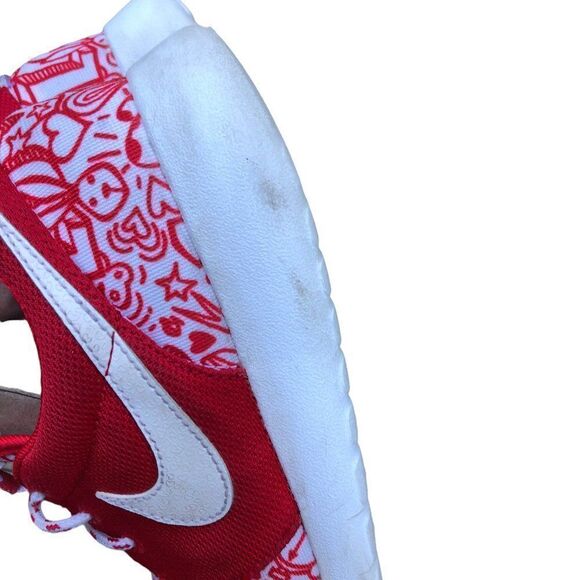 RARE 2015 Nike Roshe One Print GS 'Valentines Day' Size 7.5 - Picture 16 of 16